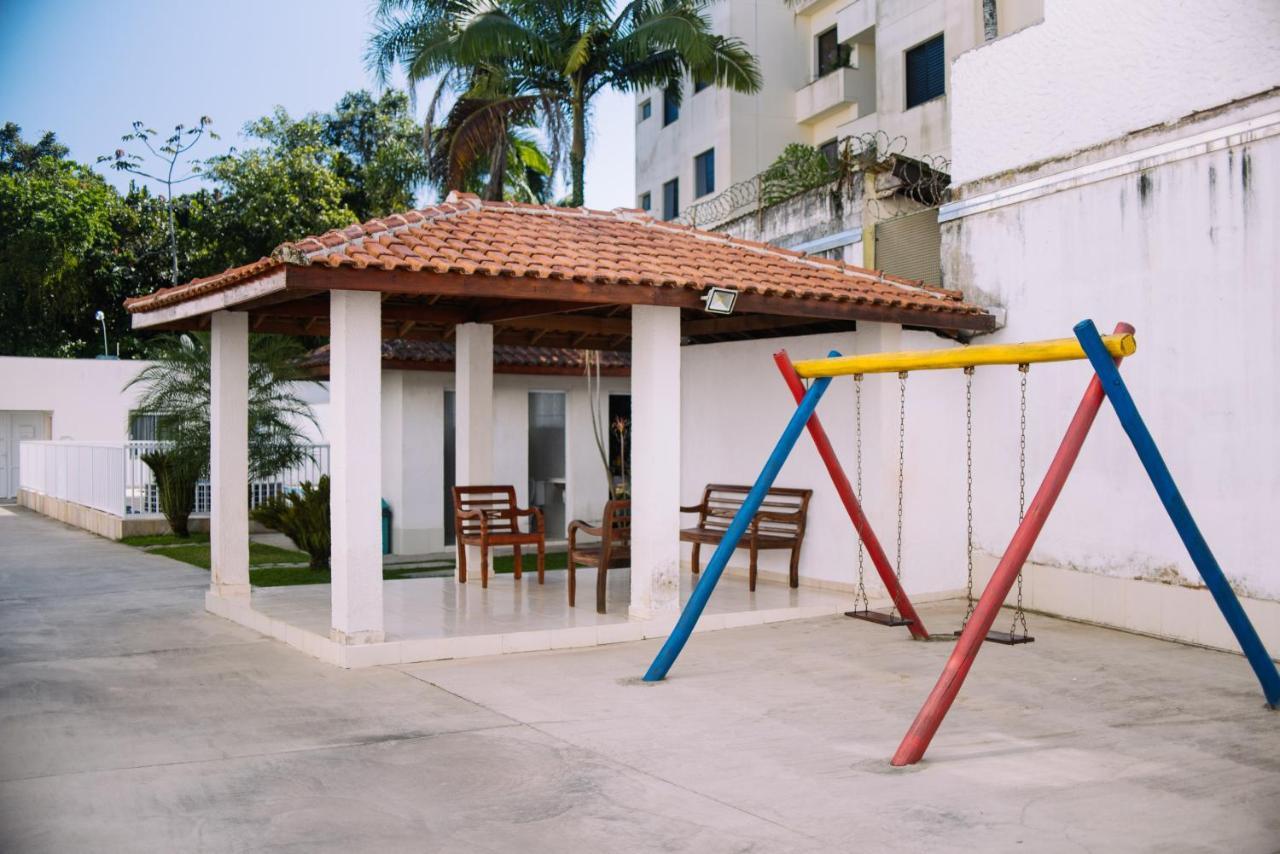 Apto No Itagua, 2 Dts, Wifi, Piscina E Ar Condicionado Apartment